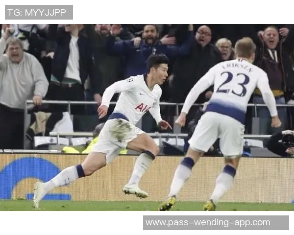 李毅与天下足球的激情碰撞解析足球背后的故事与热爱 李毅与天下足球的激情碰撞解析足球背后的故事与热爱