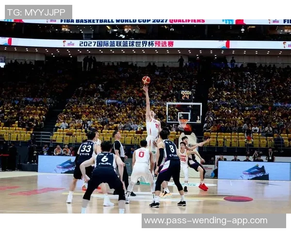 篮球赛观众热情高涨为比赛增添氛围共同见证精彩瞬间与激情时刻